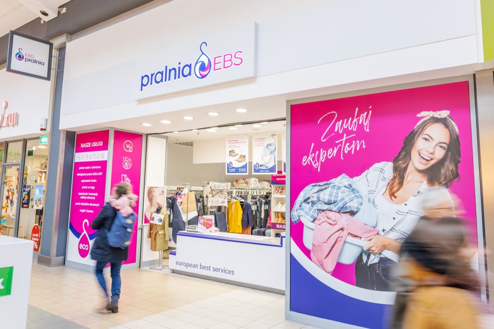 Pralnia EBS w M1 Marki widok z pasażu