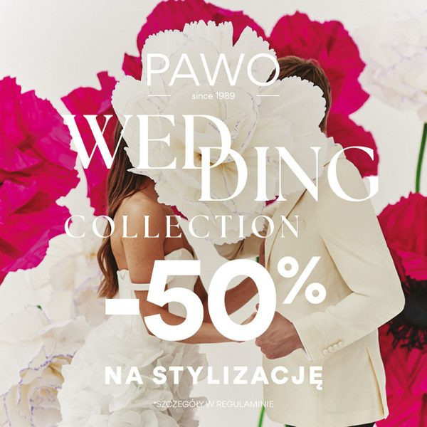 Grafika promocyjna marki PAWO. Para ubrana w kolekcje ślubną, białą sukienkę i biały garnitur ukrywająca twarze za białym kwiatem. W tle białę i różowe kwiaty.